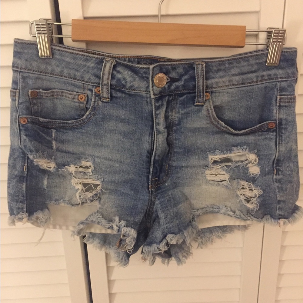 Distressed American Eagle Festival Short Size 8